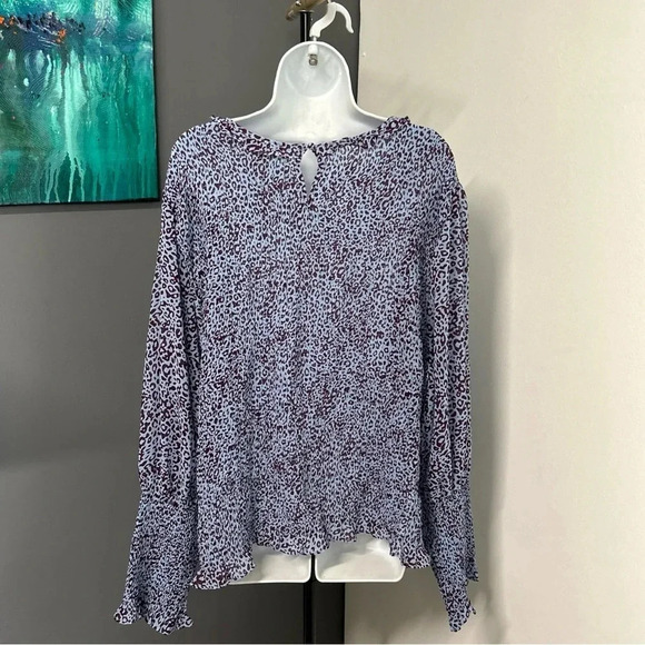 Plus Size Women's 4X (28W-30W) Animal‎ Print Tunic Top Smocked Keyhole Stretch - Picture 2 of 13